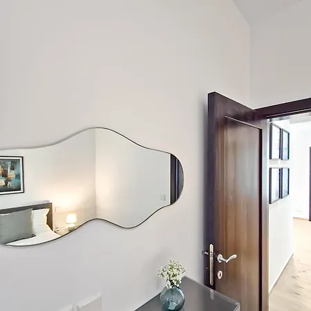 Coastal Bliss In Xlendi, Brend New Appartement Munxar