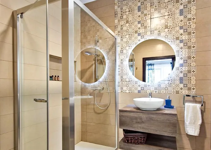 Coastal Bliss In Xlendi, Brend New Apartment Munxar