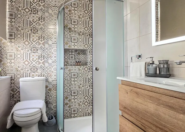 Coastal Bliss In Xlendi, Brend New Apartment *